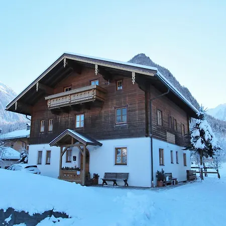 Sulzau Near Wildkogel Slopes Apartment *